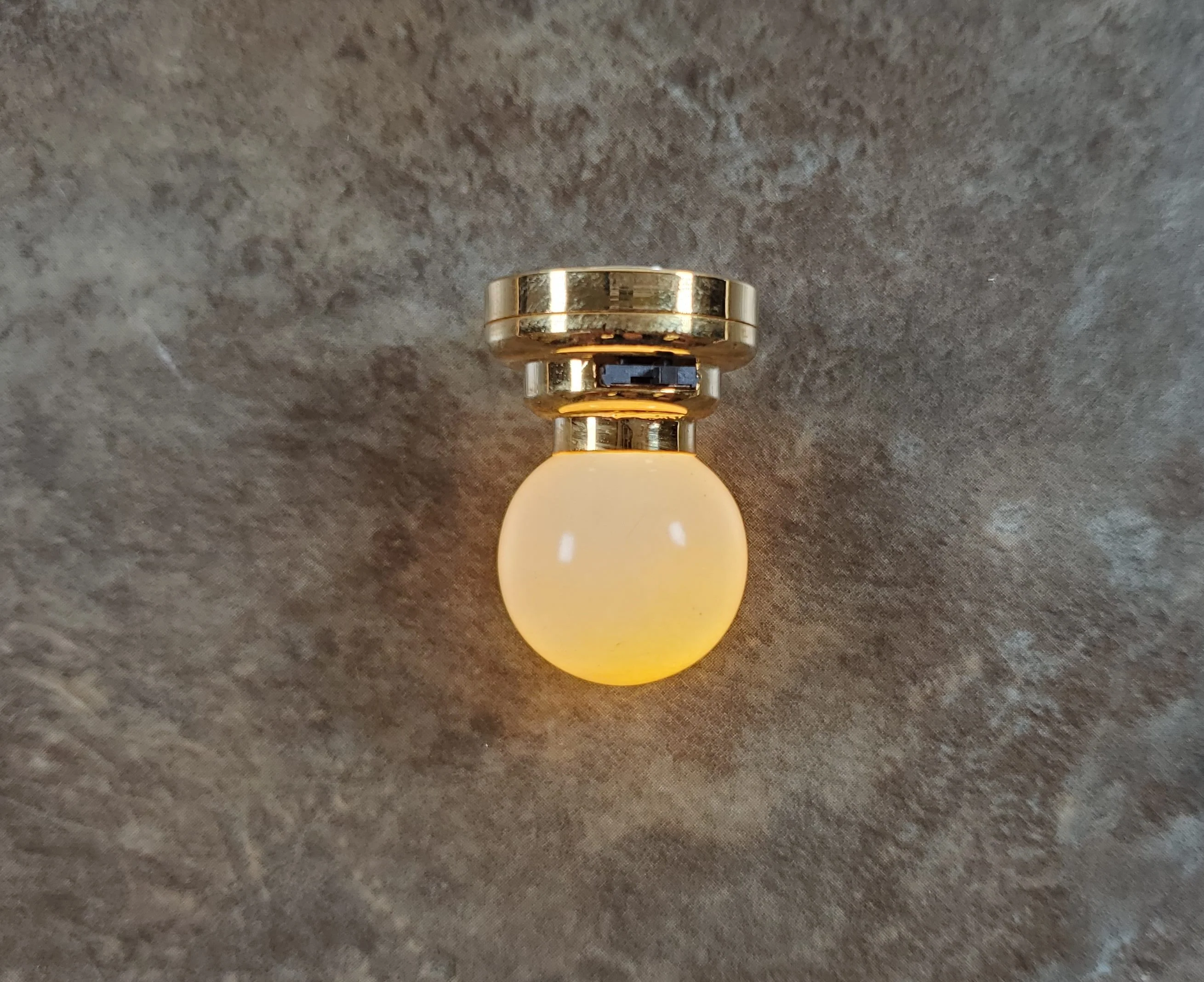 Dollhouse Battery Ceiling Light Hanging White Globe Shade 1:12 Scale Houseworks - Image 3