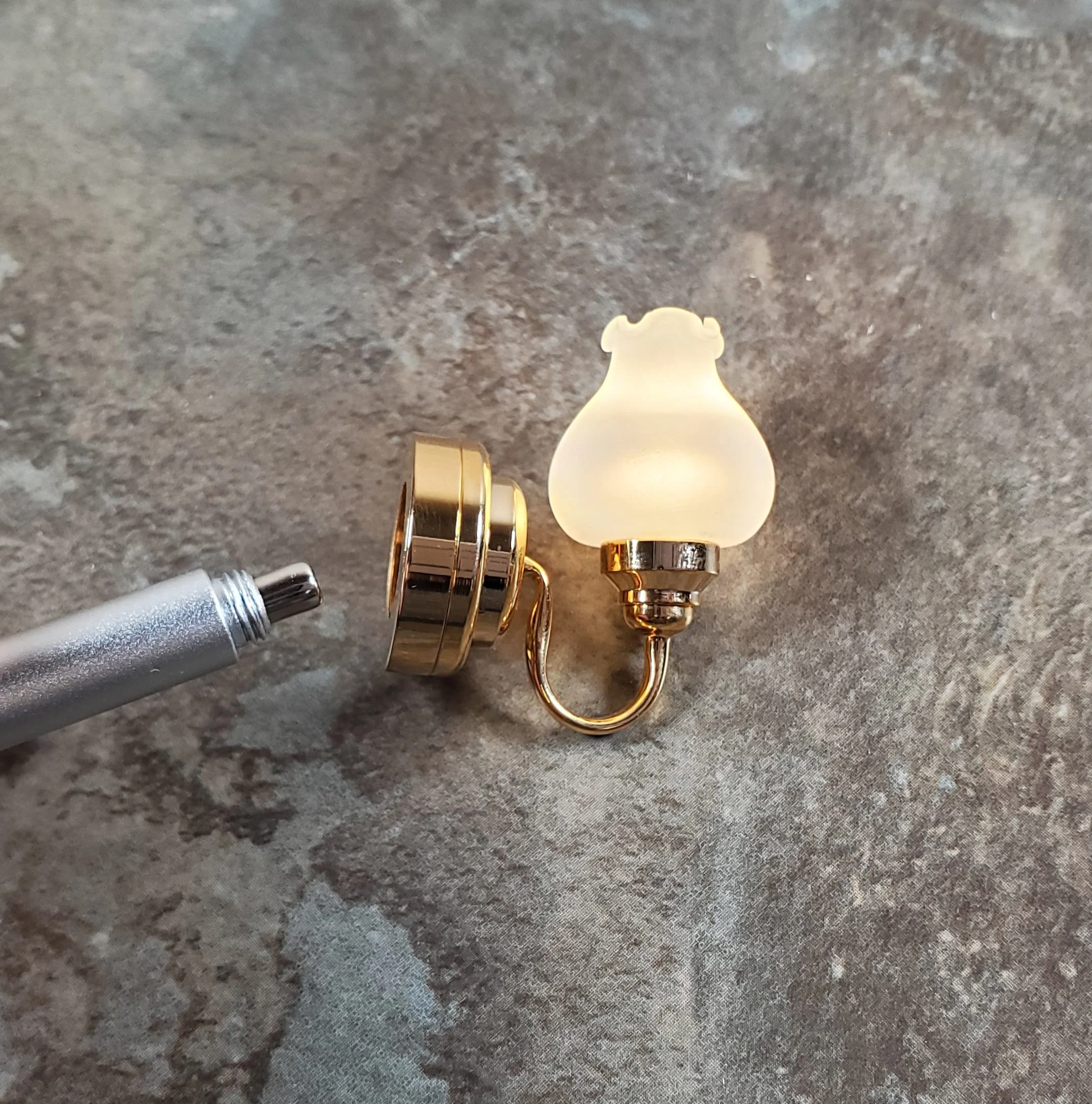 Dollhouse Battery Light Single Tulip Sconce Wand Operated 1:12 Scale Miniature - Image 4