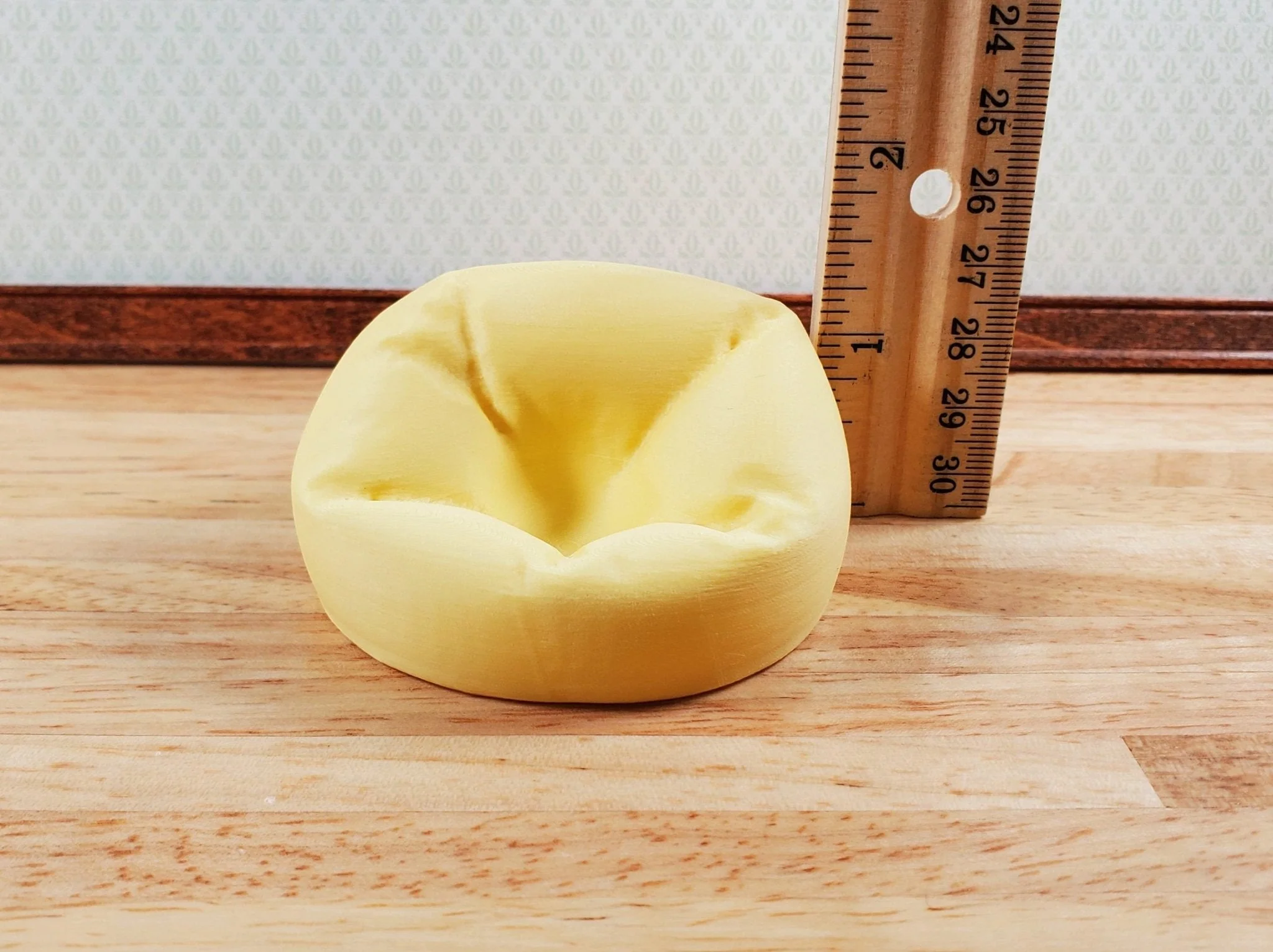 Dollhouse Bean Bag Chair for Child Yellow Cream 3D Printed 1:12 Scale Miniature - Image 7