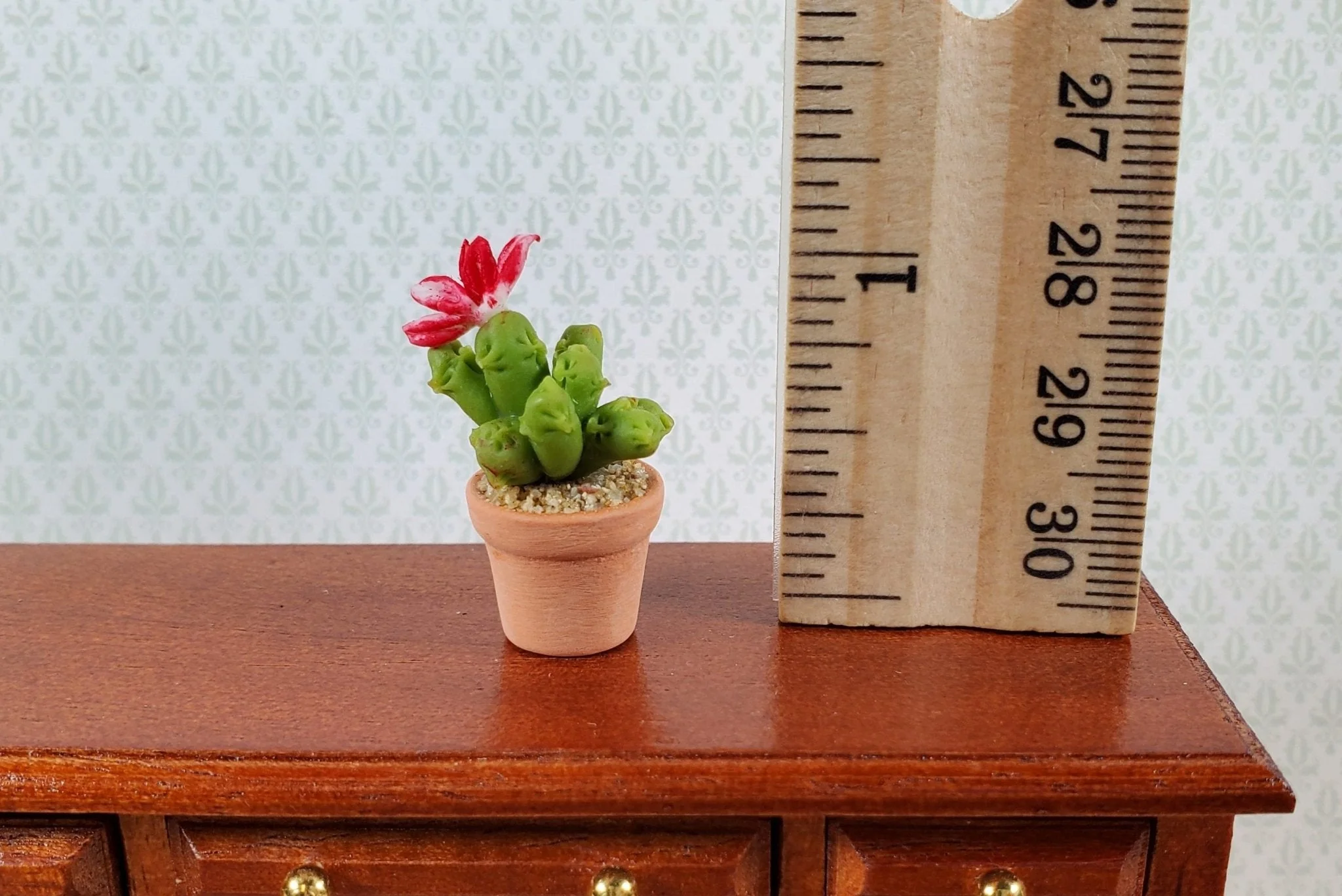 Dollhouse Cactus Plant with Flower in a Terra Cotta Planter 1:12 Scale Miniature - Image 3