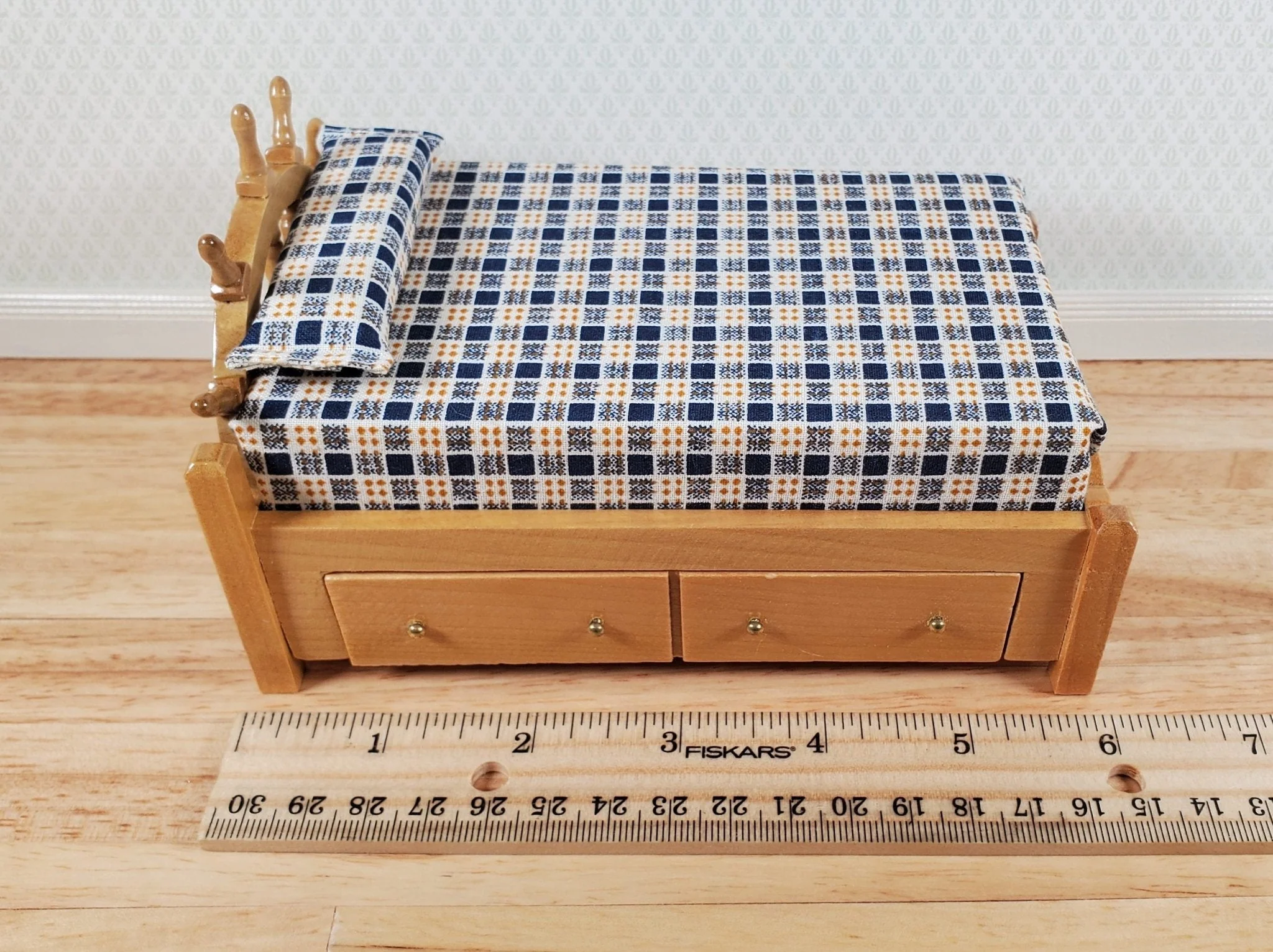 Dollhouse Captains Bed with Ships Wheel Headboard 1:12 Scale Bedroom Furniture - Image 4