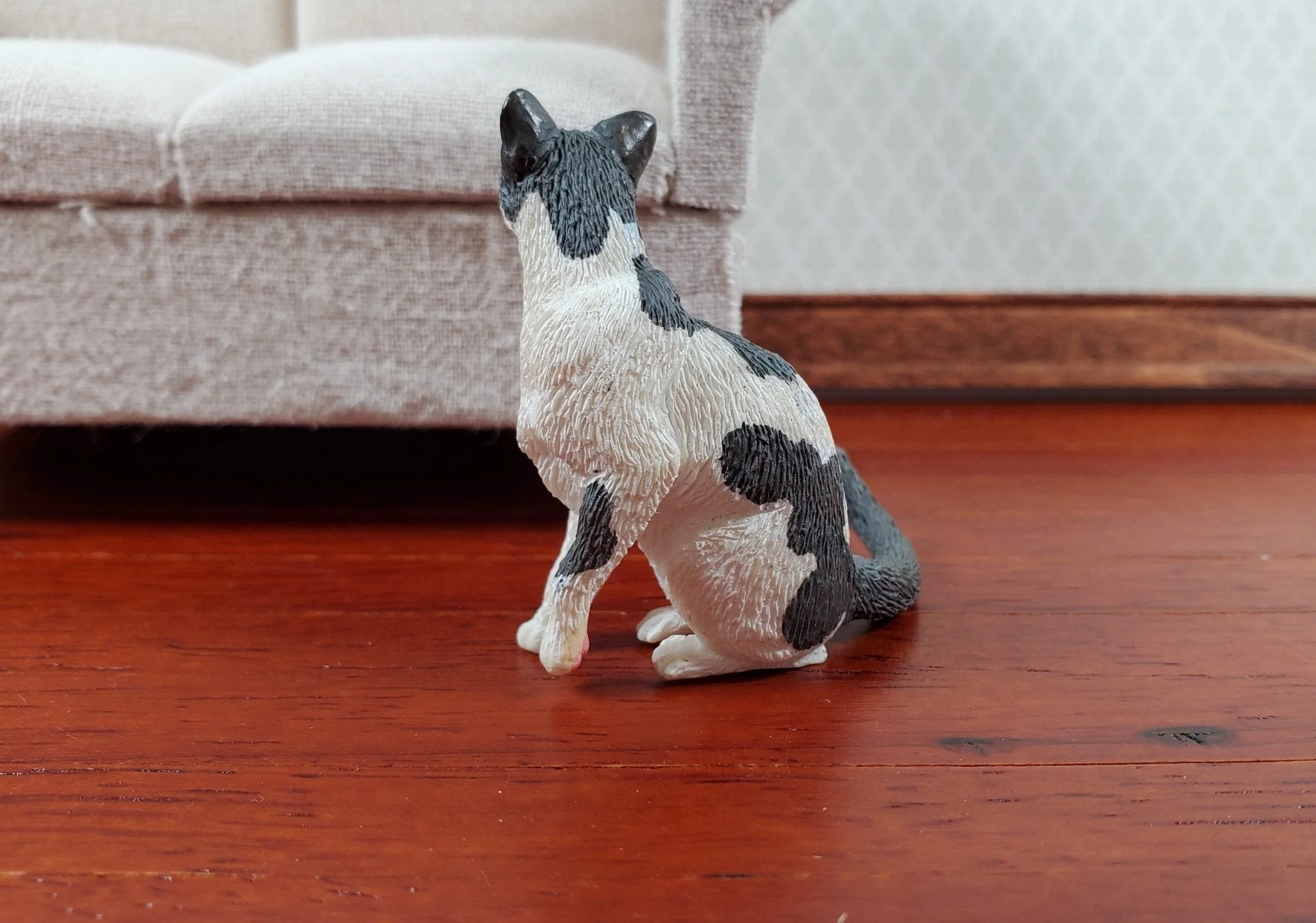 Dollhouse Cat Gray and White Sitting 1:12 Scale (Large) Miniature Kitty Pet - Image 3