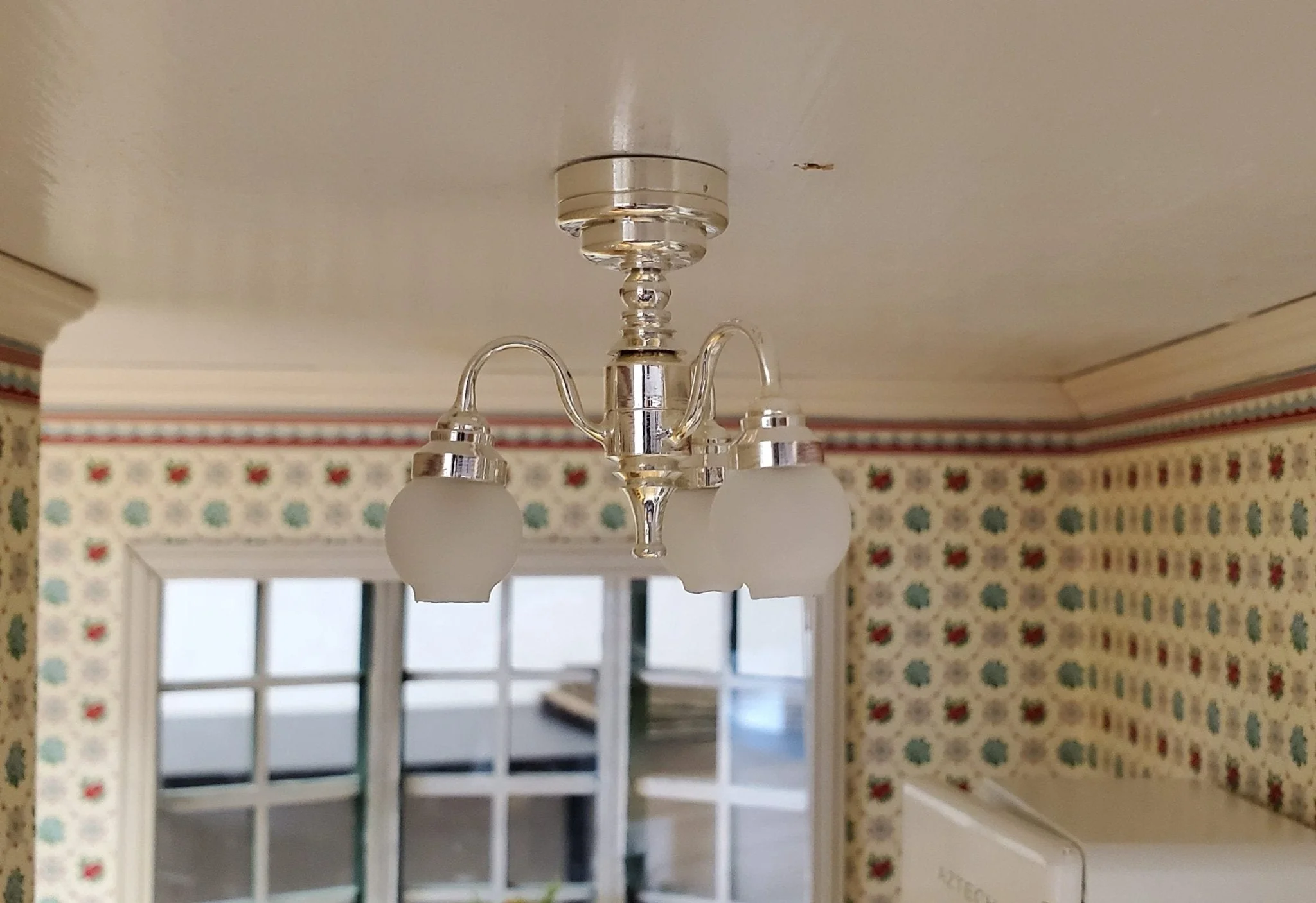 Dollhouse Chandelier Ceiling Wand Light Battery Operated 3 Arm Silver 1:12 Scale - Image 7