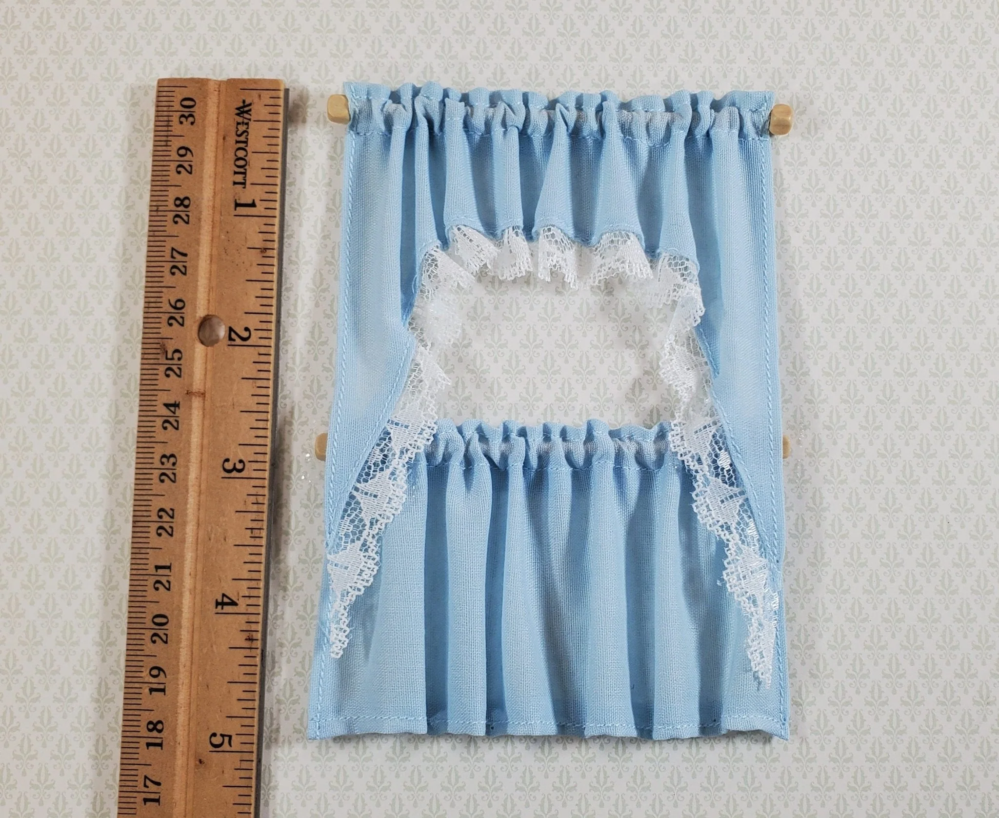 Dollhouse Curtains Cafe Style BLUE with White Lace Wood Curtain Rod 1:12 Scale - Image 5