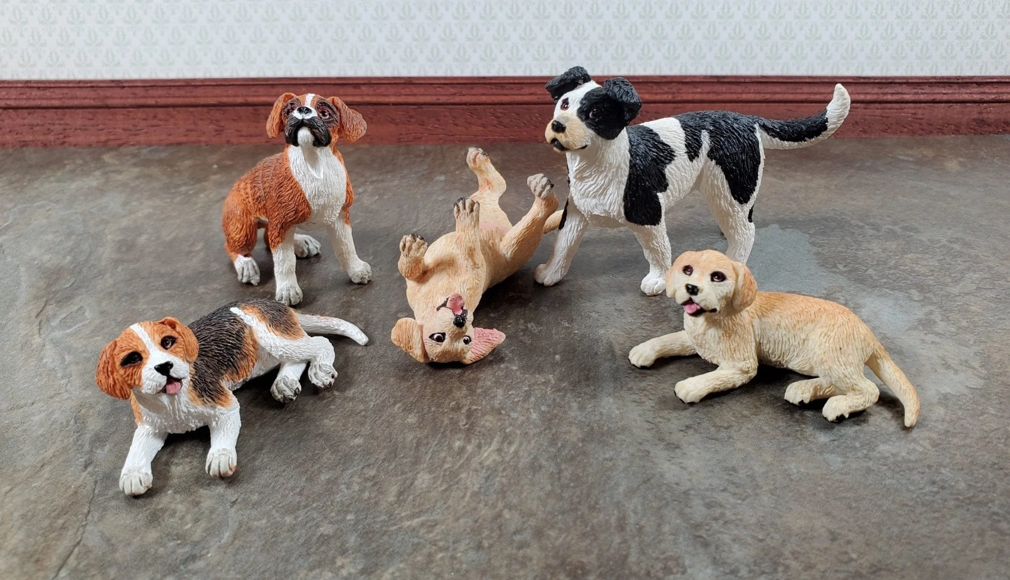 Dollhouse Dog Beagle Pet Standing 1:12 Scale Miniature Animal - Image 5