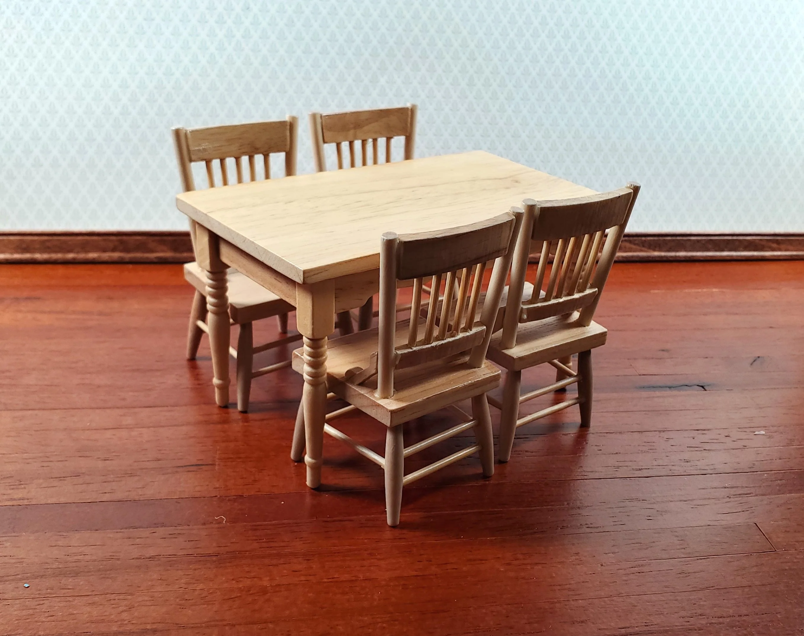 Dollhouse Kitchen Table & 4 Chairs Set Light Oak Finish 1:12 Scale Miniature Furniture - Image 3