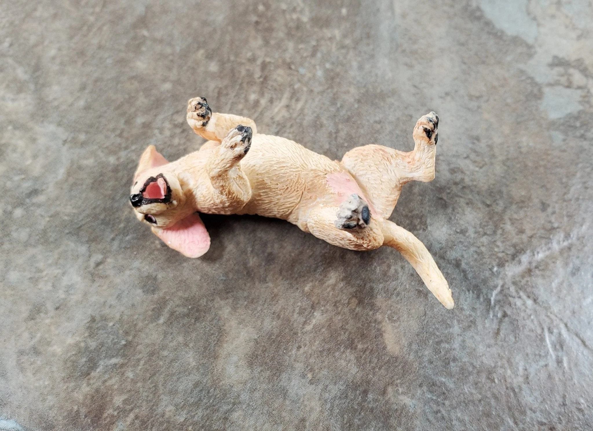 Dollhouse Labrodor Retriever Lab Puppy Dog Playful 1:12 Scale Miniature Animal - Image 3