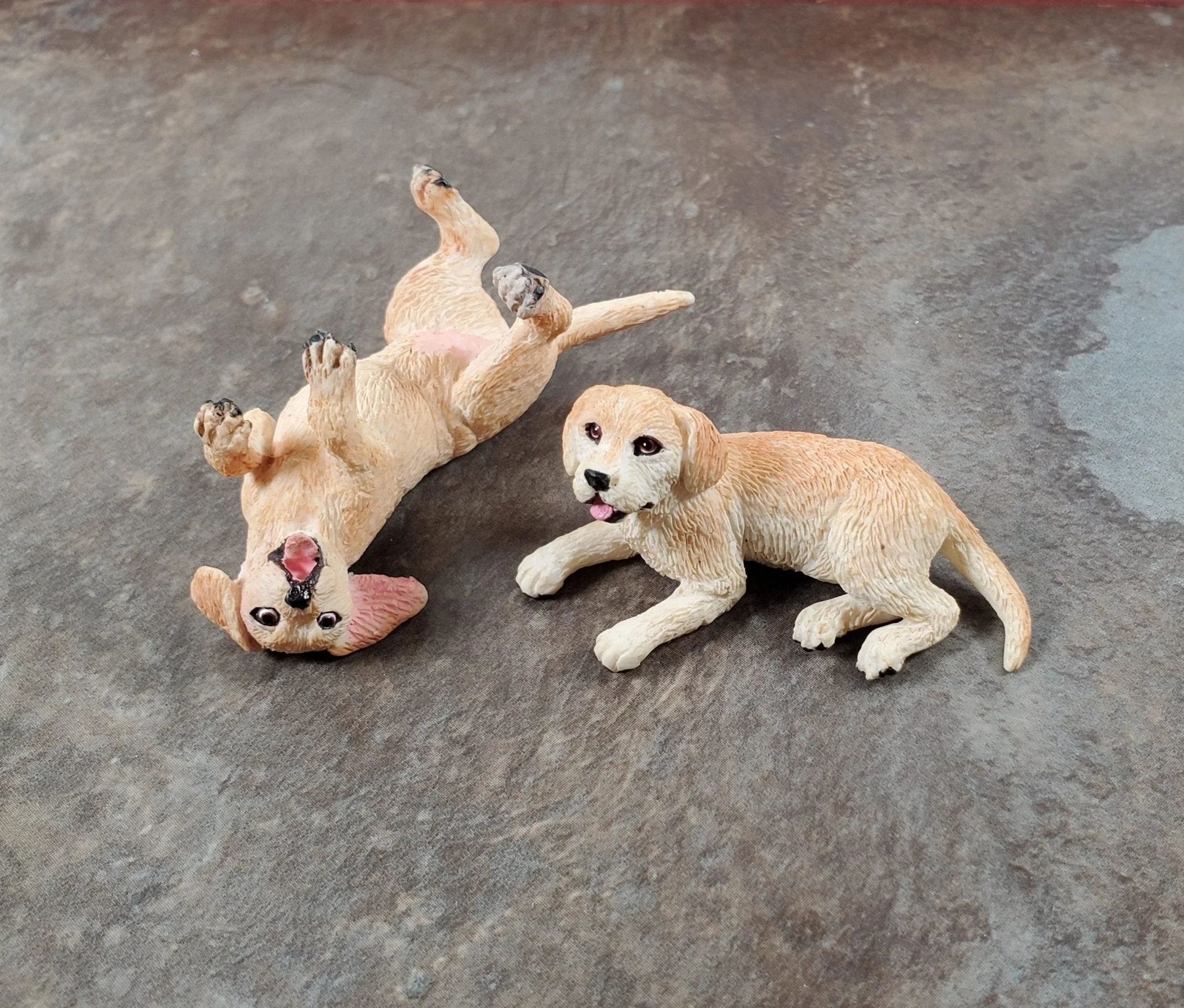 Dollhouse Labrodor Retriever Lab Puppy Dog Playful 1:12 Scale Miniature Animal - Image 4