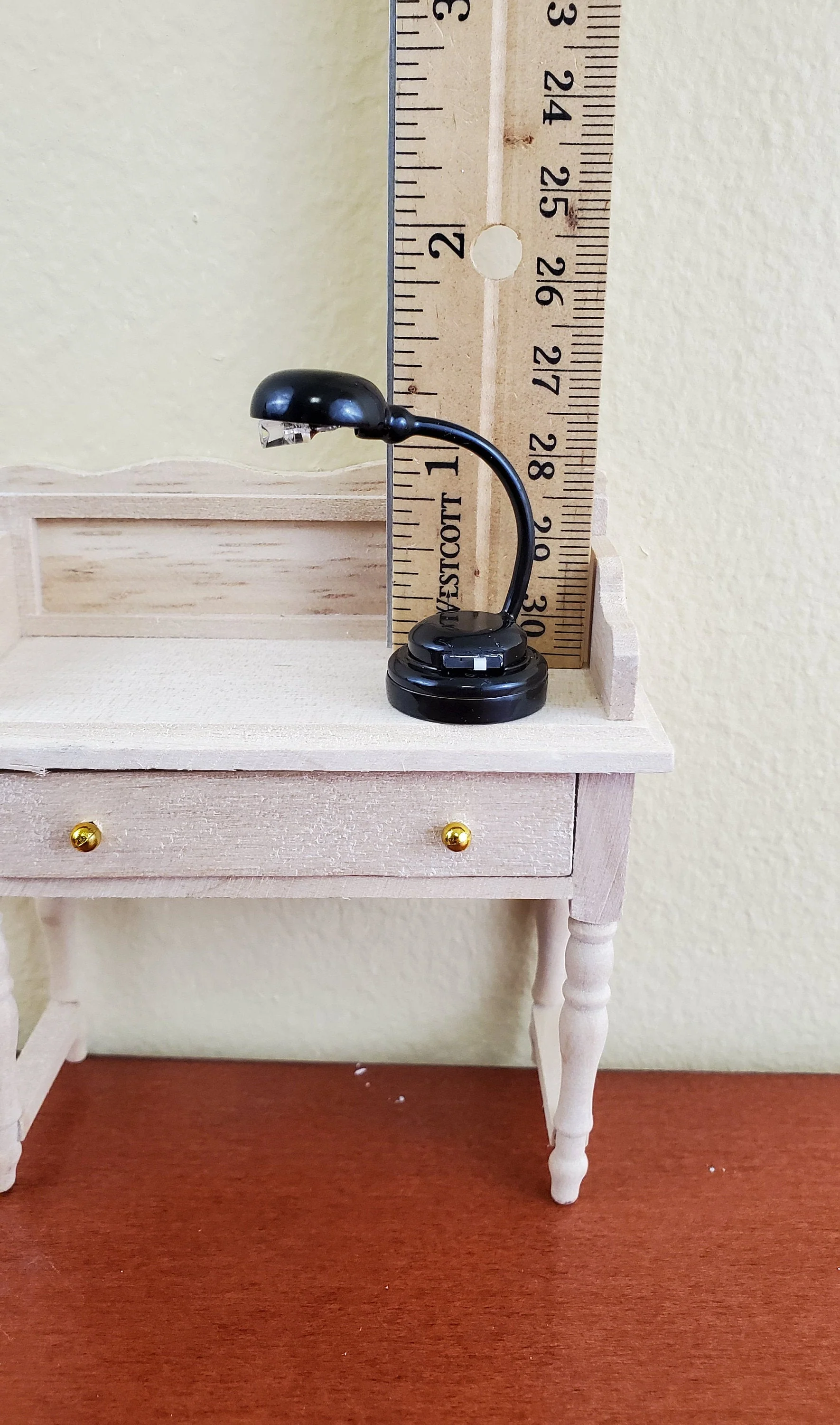 Dollhouse Miniature Battery Light Modern Desk Table Lamp Black 1:12 Scale - Image 4