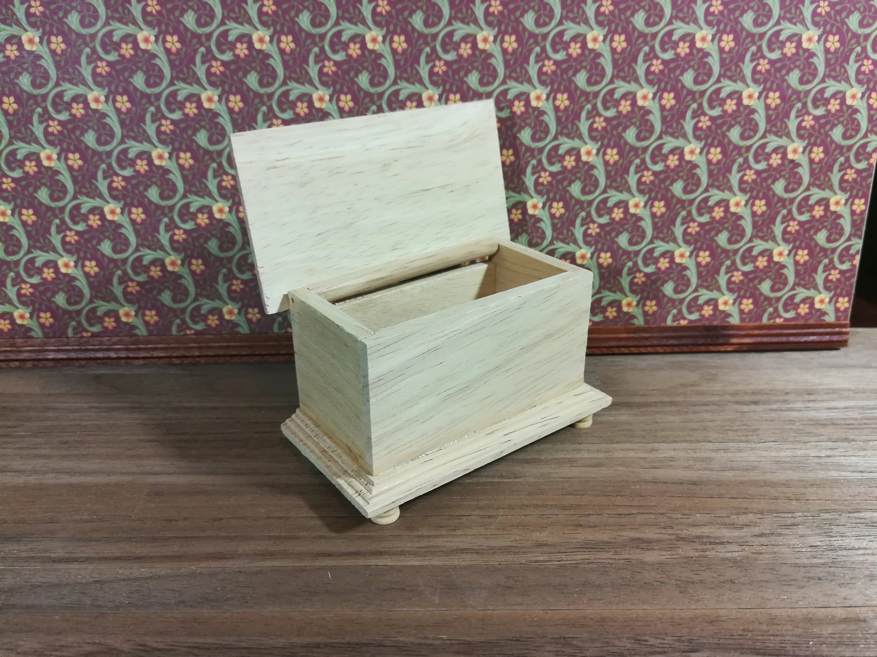 Dollhouse  Wood Blanket Trunk Unpainted 1:12 Scale Miniature Furniture - Image 3