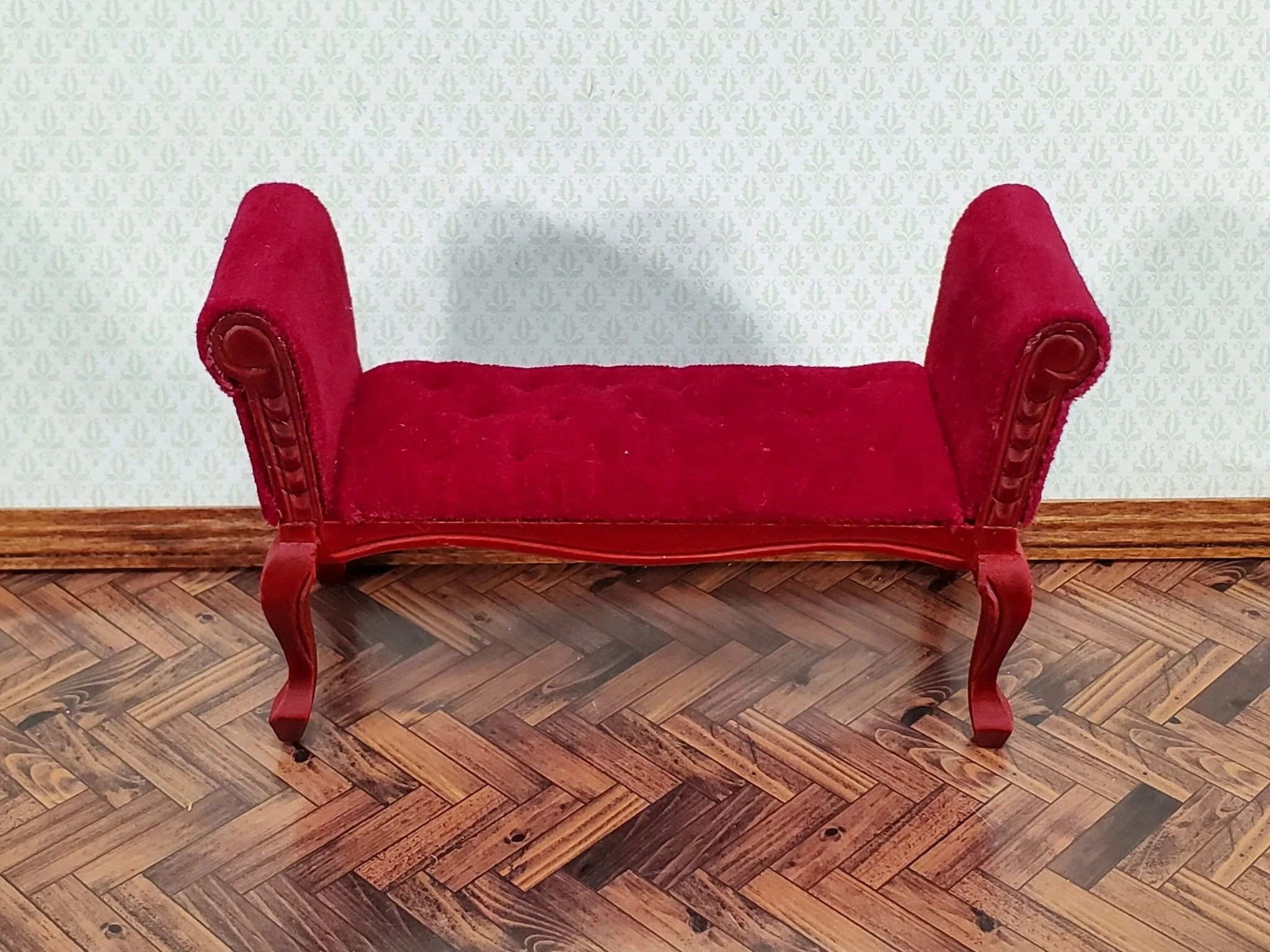 Dollhouse Settee Bench Red Padded Tufted Seat 1:12 Scale Miniature Furniture - Image 3