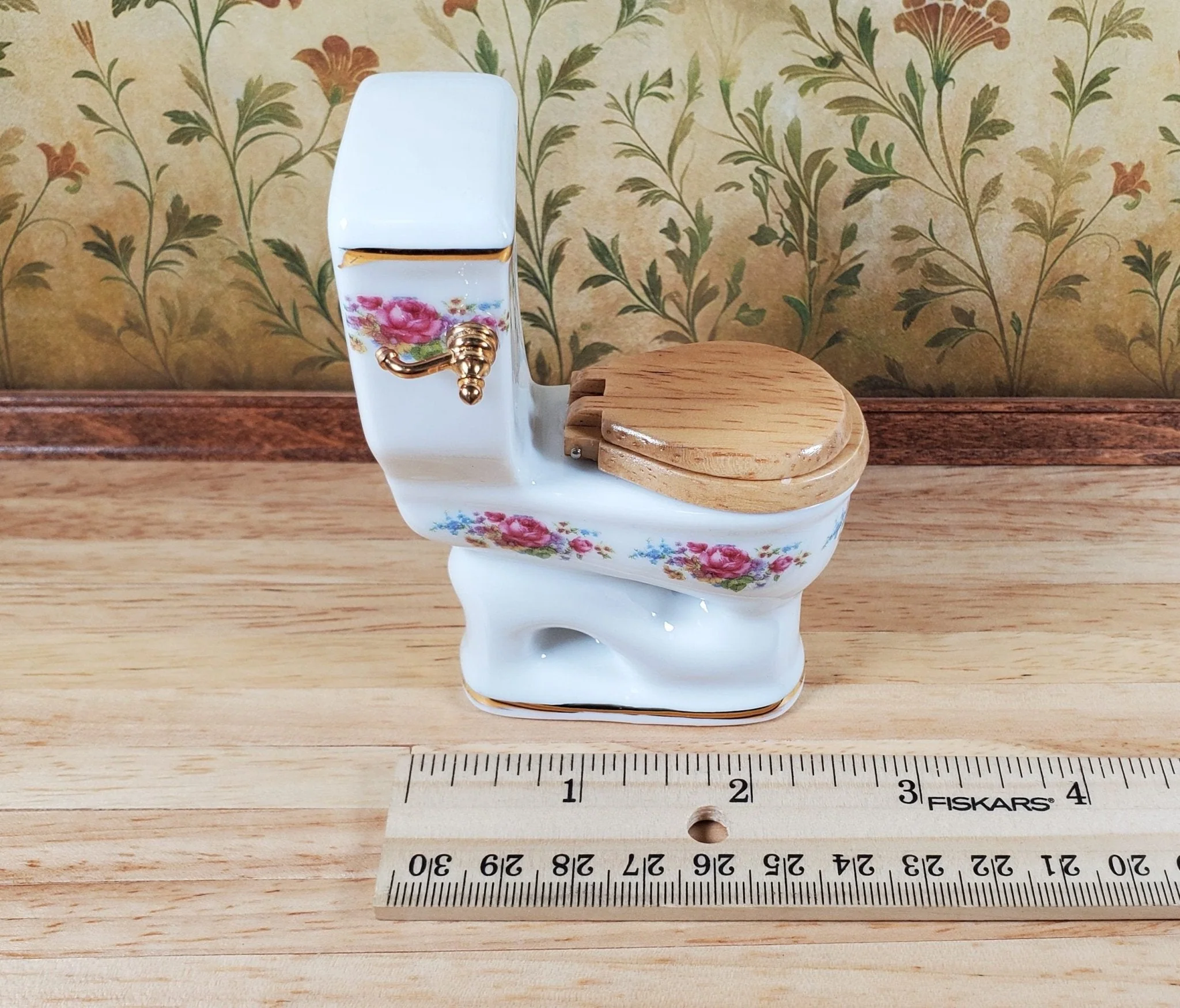 Dollhouse Toilet by Reutter Porcelain Dresden Rose Design 1:12 Scale Miniature - Image 5