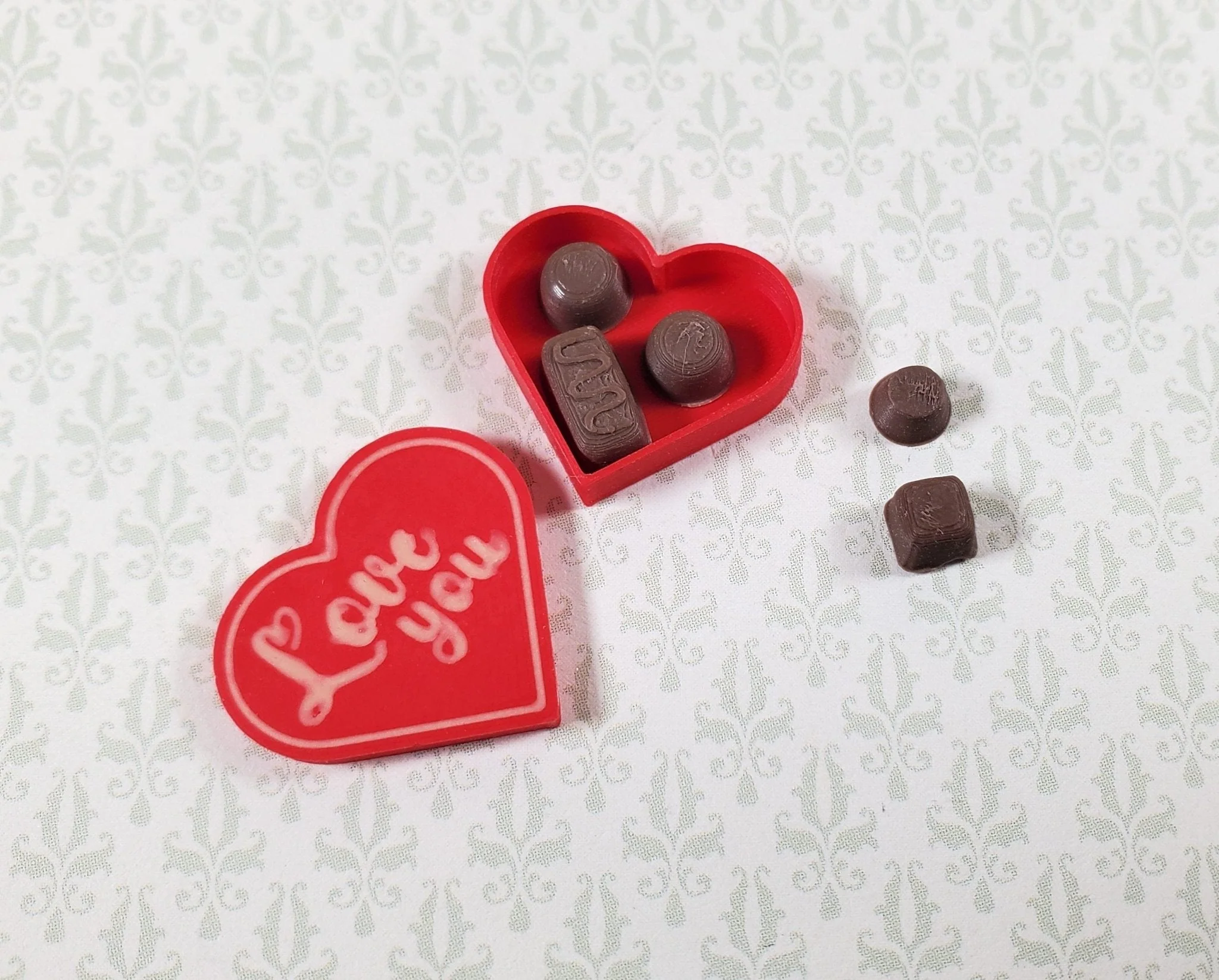 Dollhouse Valentine's Day Heart Box with Chocolate Candy 1:12 Scale Miniature - Image 3