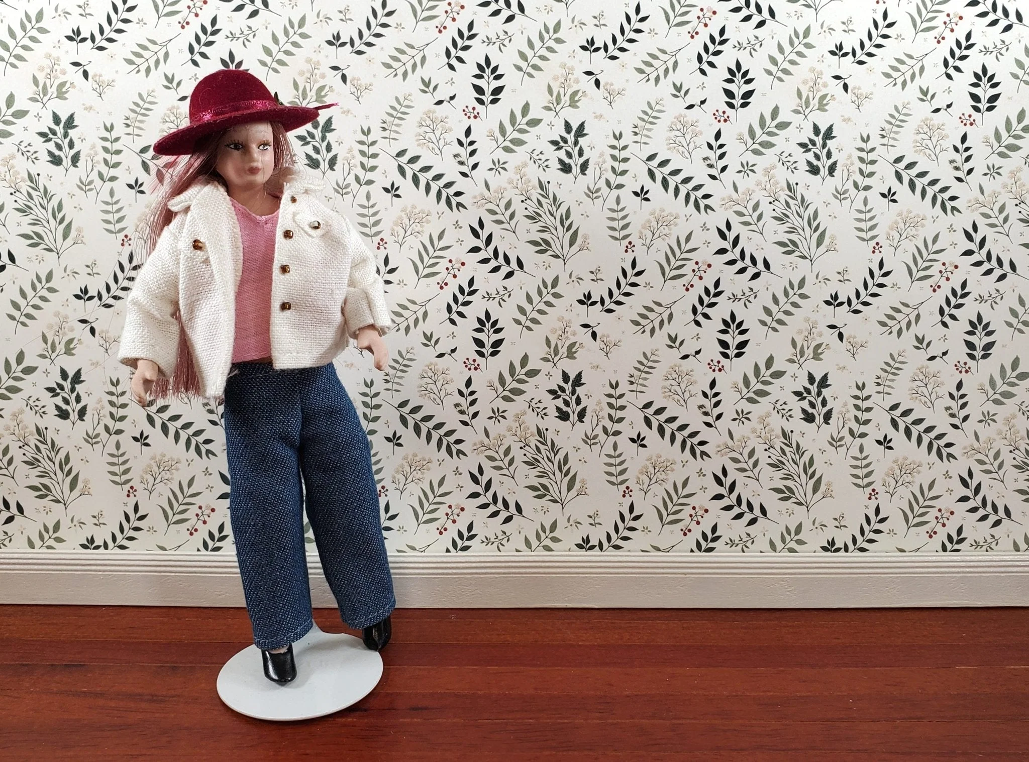 Dollhouse Wallpaper Vines and Berries Greens Cream 1:12 Scale MiniatureCrush - Image 5