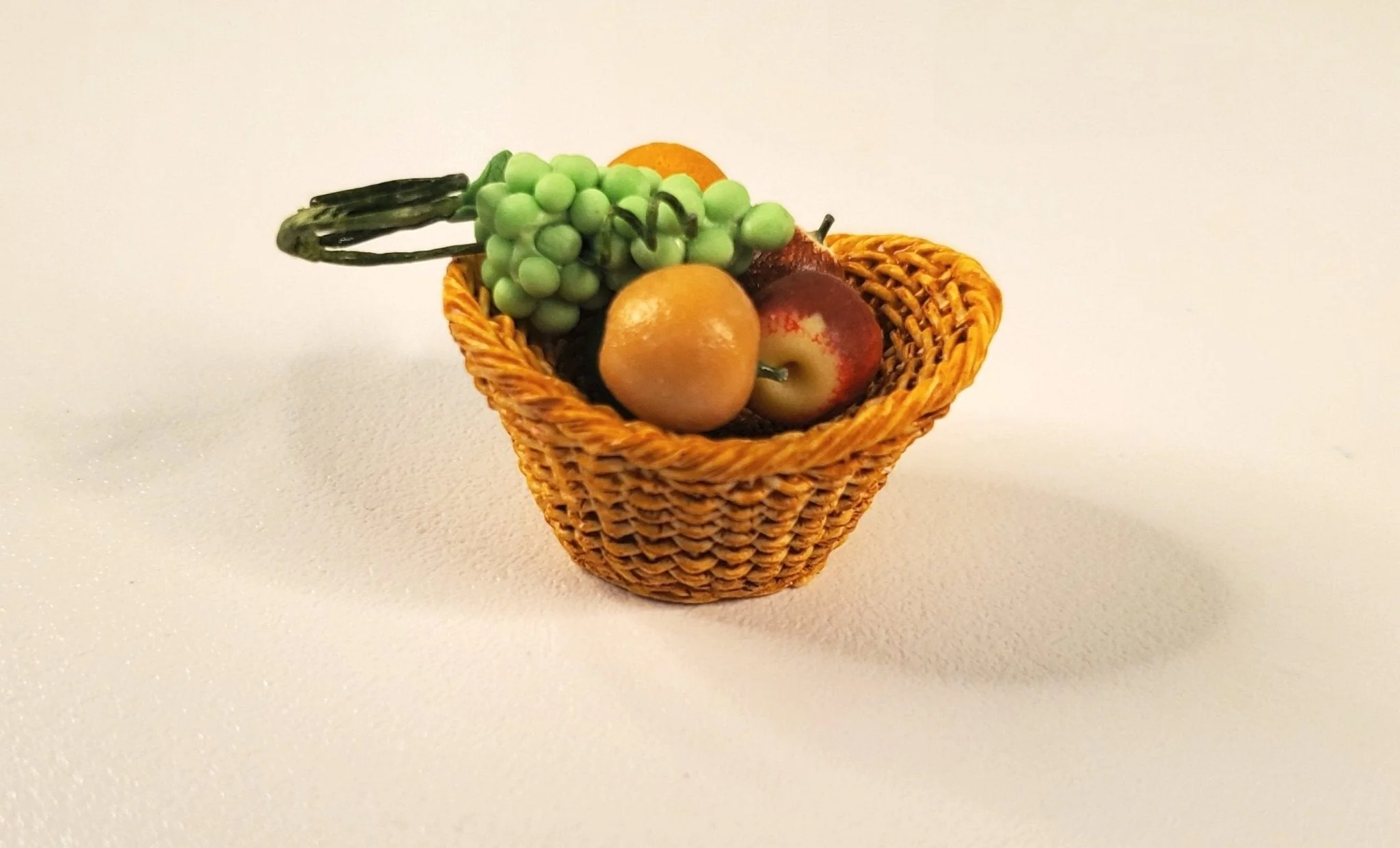 Dollhouse Wicker Style Basket Fruit Bowl 1:12 Scale Miniature Decor Accessories - Image 3