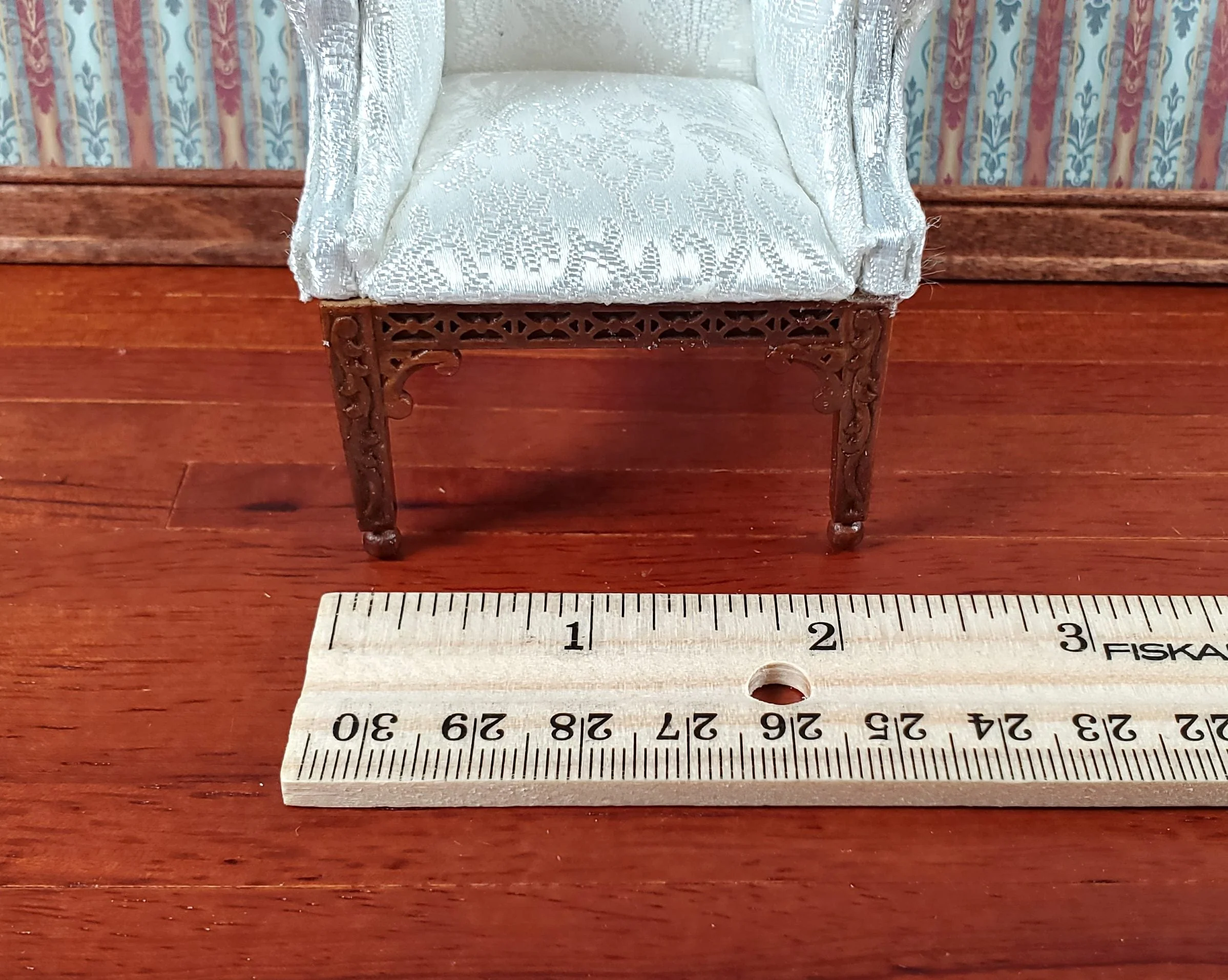 JBM Dollhouse Arm Chair White Brocade Fabric 1:12 Scale Miniature Furniture - Image 4