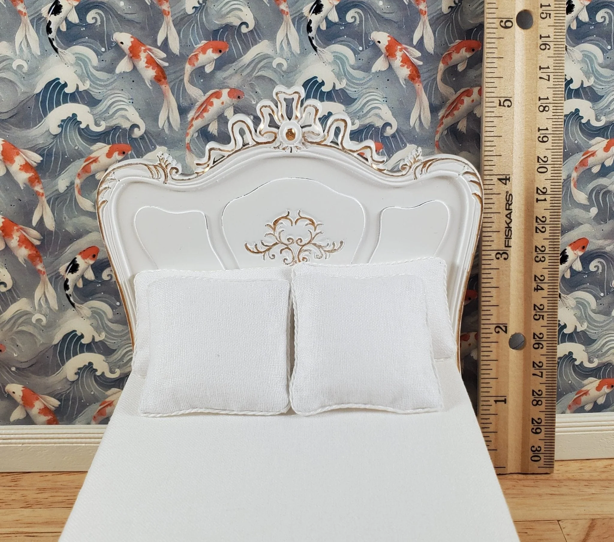 JBM Dollhouse Bed Victorian Style White & Gold Large 1:12 Miniature Furniture - Image 5