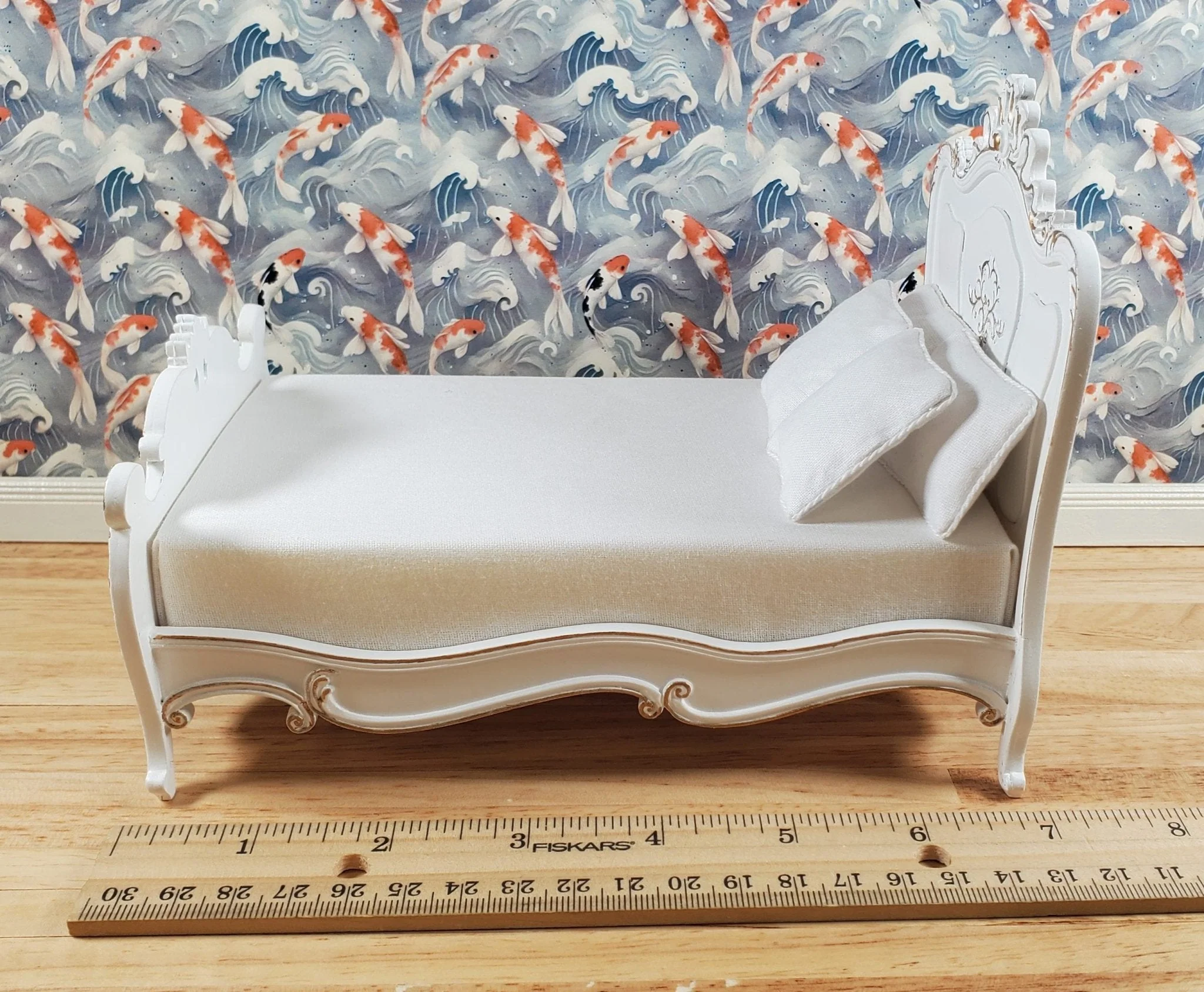 JBM Dollhouse Bed Victorian Style White & Gold Large 1:12 Miniature Furniture - Image 6
