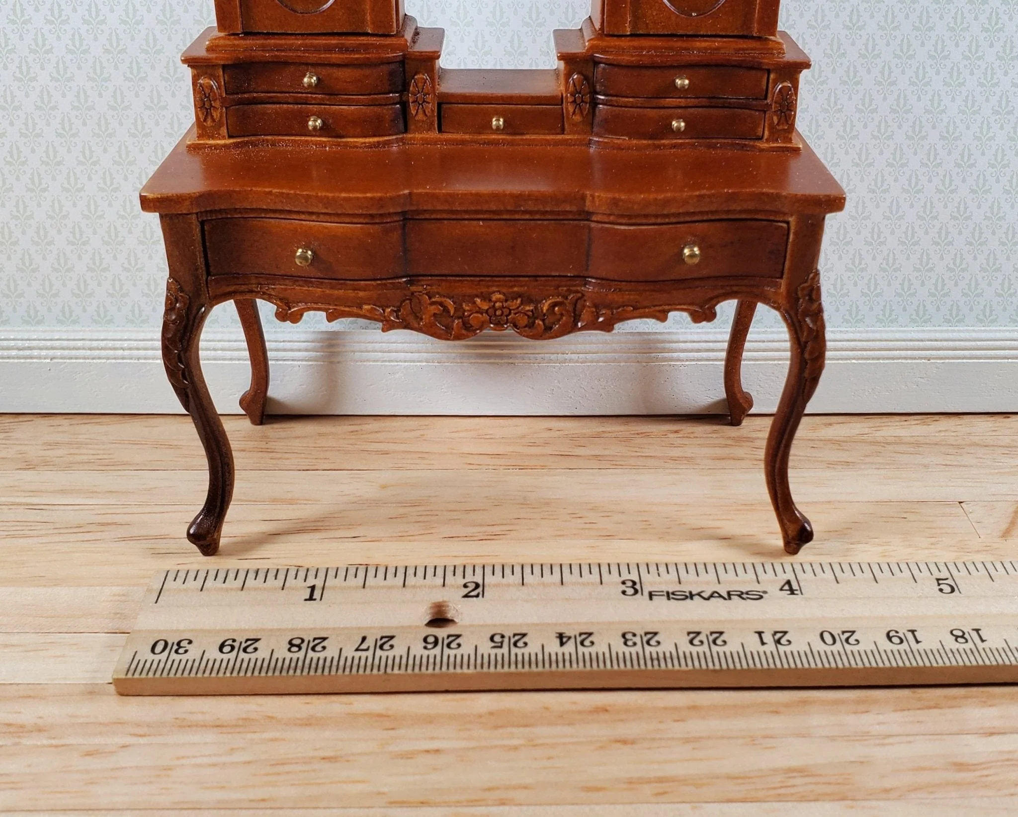 JBM Dollhouse Dressing Table Wood Victorian Style 1:12 Scale Miniature Furniture - Image 4