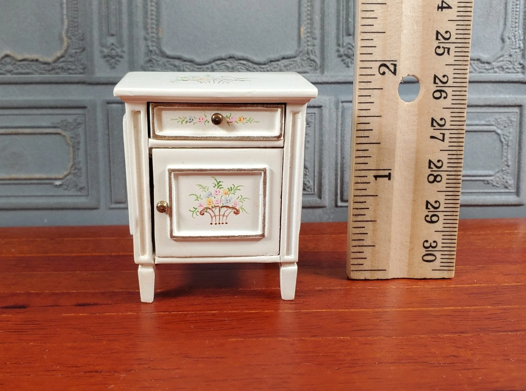 JBM Dollhouse Side Table Nightstand White Hand Painted 1:12 Scale Miniature Furniture - Image 4