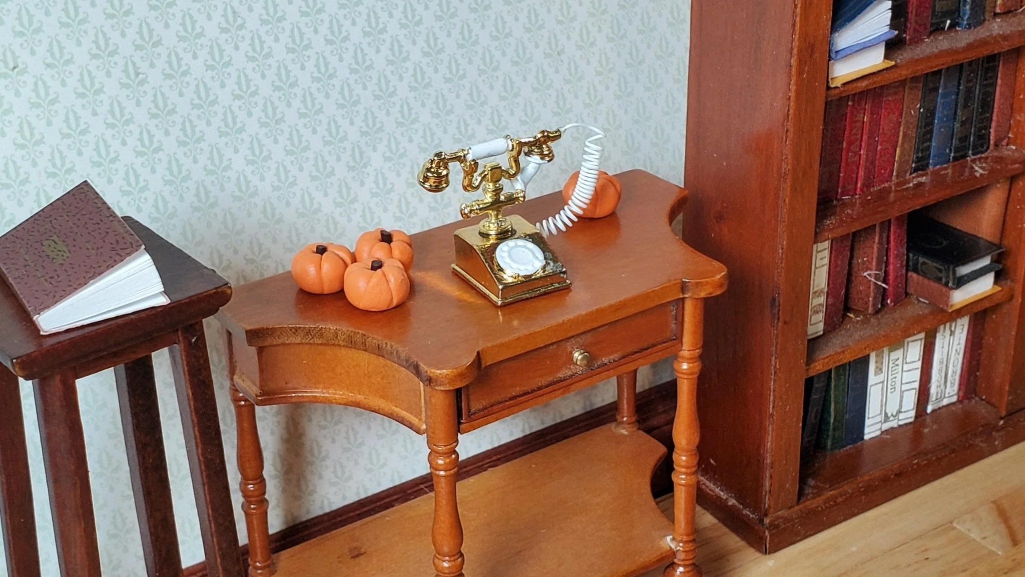 Tiny Pumpkins Gourds for Miniature Scenes x4 Fall Halloween Decoration Dollhouse - Image 3