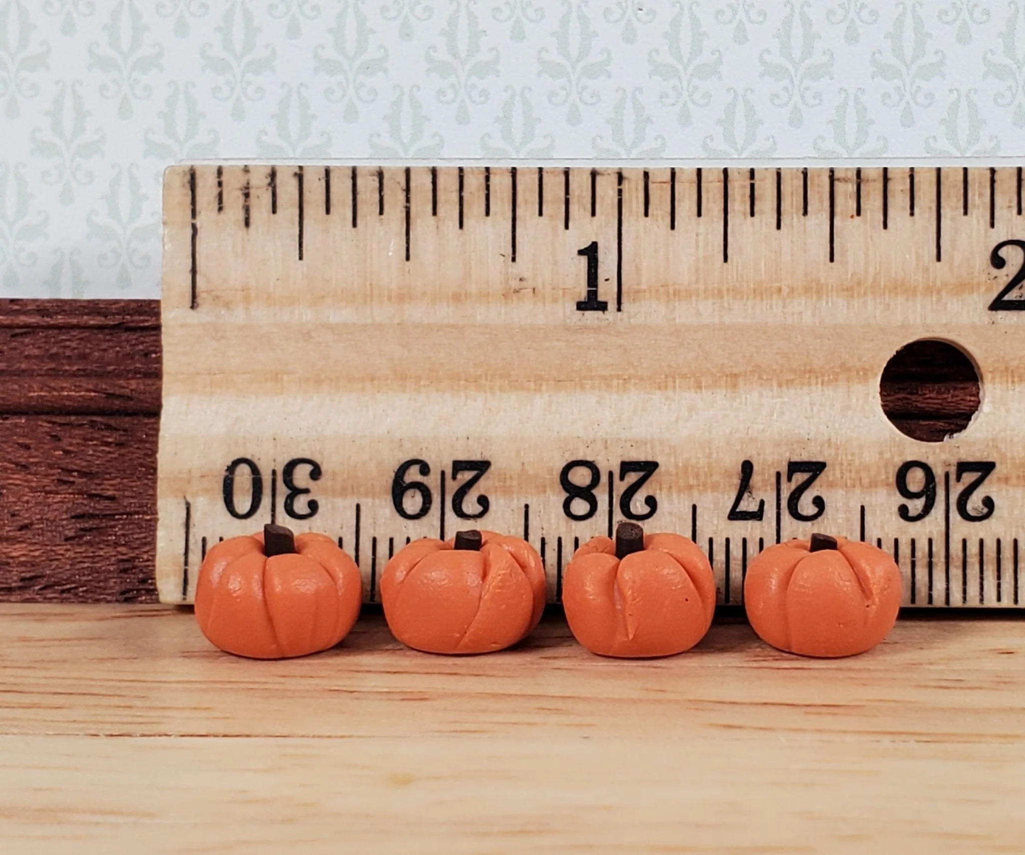Tiny Pumpkins Gourds for Miniature Scenes x4 Fall Halloween Decoration Dollhouse - Image 4
